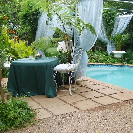 Amethyst Suites Springs  Bagian luar foto
