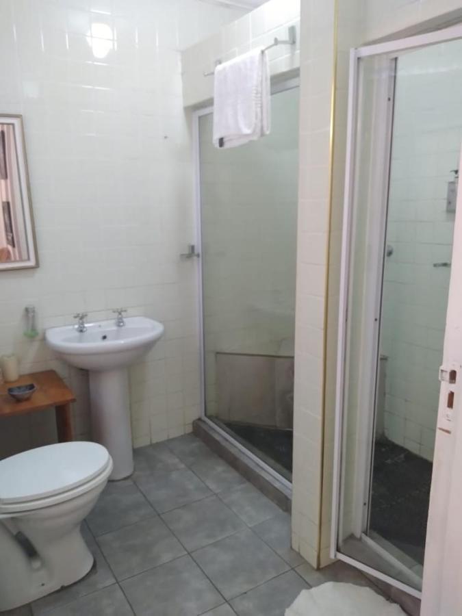 Amethyst Suites Springs  Bagian luar foto